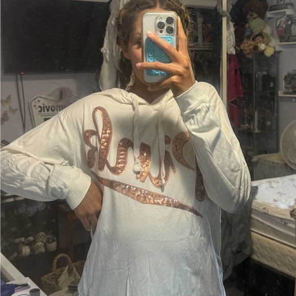 Victoria secret PINK long sleeve hoodie - Picture 2 of 4